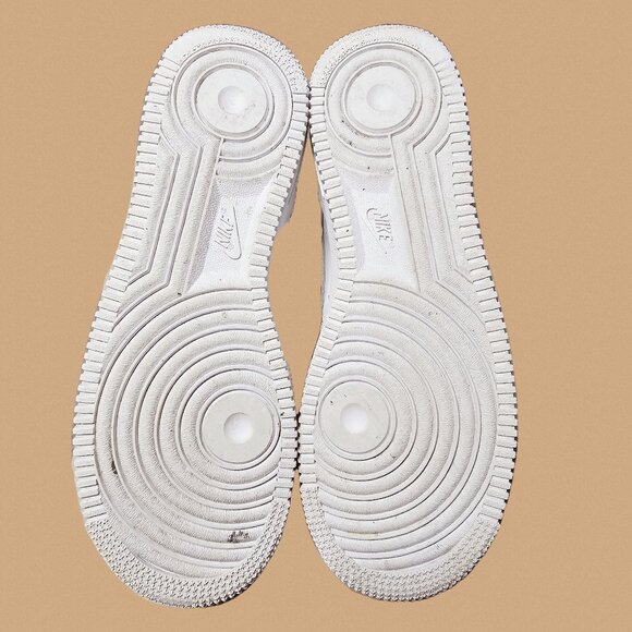 Nike Air Force 1 Low Triple White Sneakers Size 7Y (Fits Women's 8.5) 👟☁️ - Picture 2 of 5
